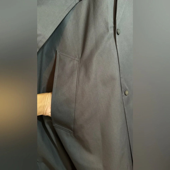 NWT Bottega Veneta Gabardine Wrap Sleeve Coat in Iron Size Small - Picture 12 of 16